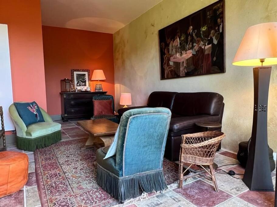 Le Gite De Sissi Lavardin  Extérieur photo